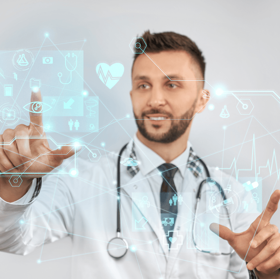 Médecin interagissant avec une interface de santé numérique